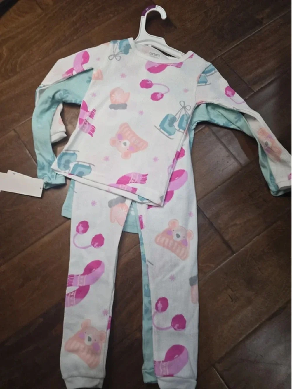 3t brand new pajamas from carter's item, 308G7